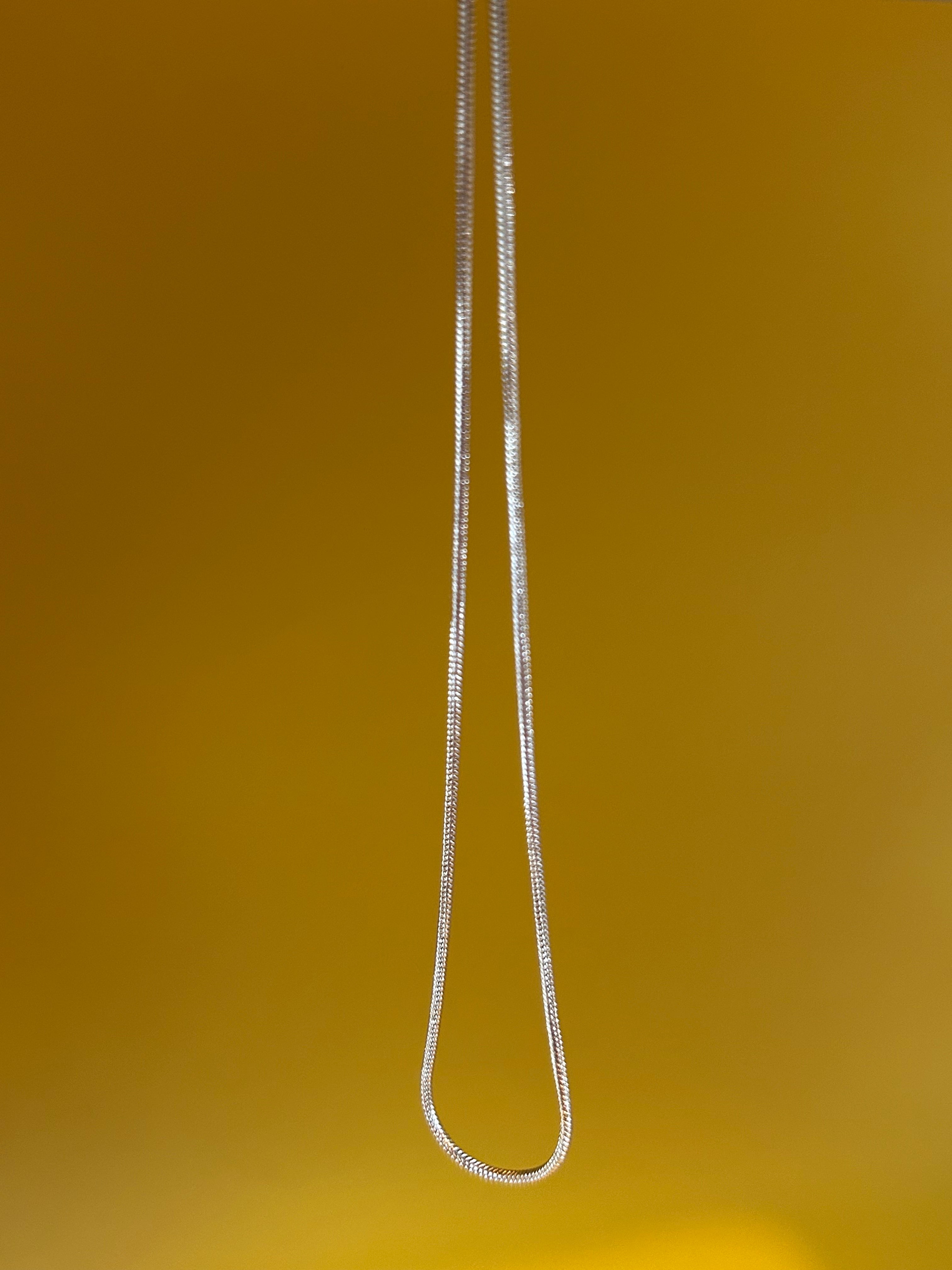 Goose Thin Gold Sunglasses Chain